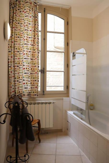 Uzes Centre Quartiers Des Arts Charme De L'Ancien Apartamento Exterior foto